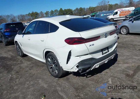 2026 BMW X6 xDrive40I z USA, uszkodzony, nr VIN 5UX33EX06T9135330